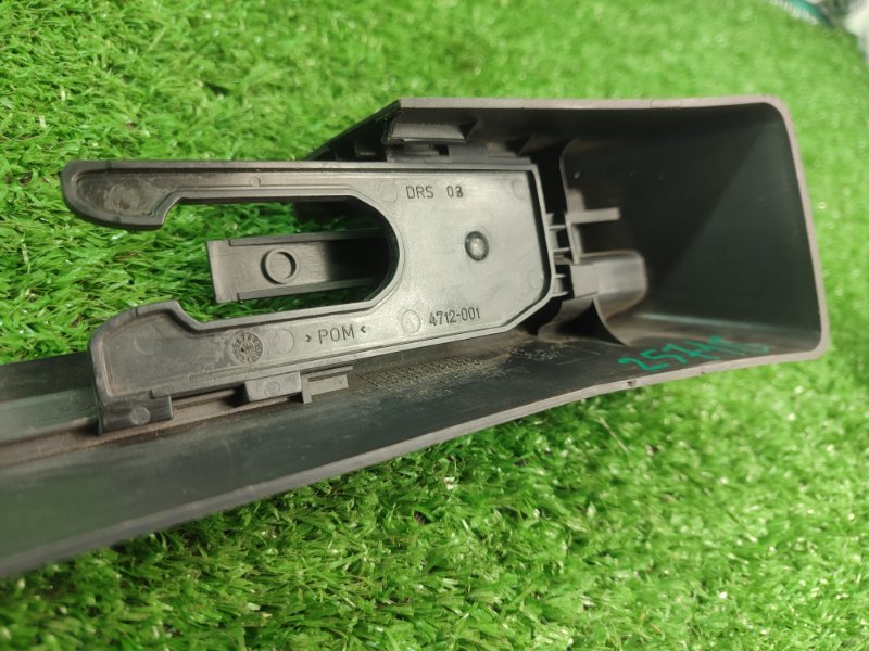 Заглушка крепления сиденья Volkswagen Touareg