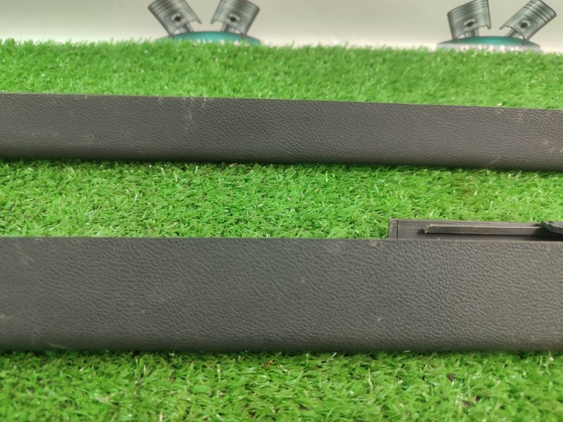 Заглушка крепления сиденья Volkswagen Touareg