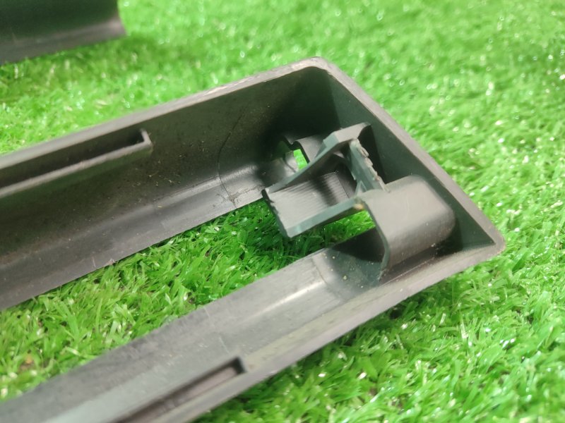 Заглушка крепления сиденья Volkswagen Touareg