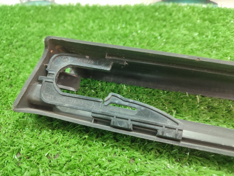 Заглушка крепления сиденья Volkswagen Touareg