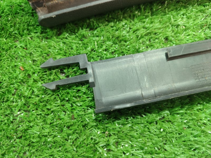 Заглушка крепления сиденья Volkswagen Touareg