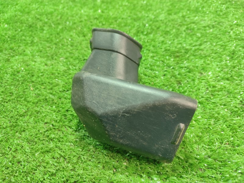 Воздуховод салона Volkswagen Touareg