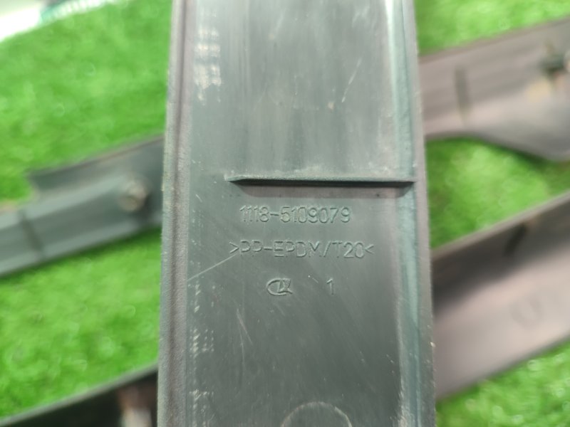 Накладка на порог салона лада калина 2007 11193