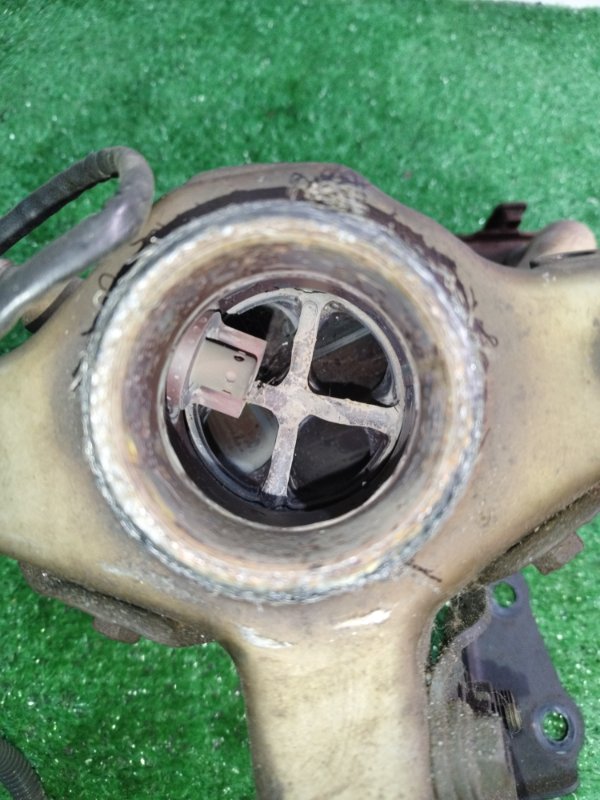 Выпускной коллектор Toyota Verso 2009 ZGR21L-GRXEPW