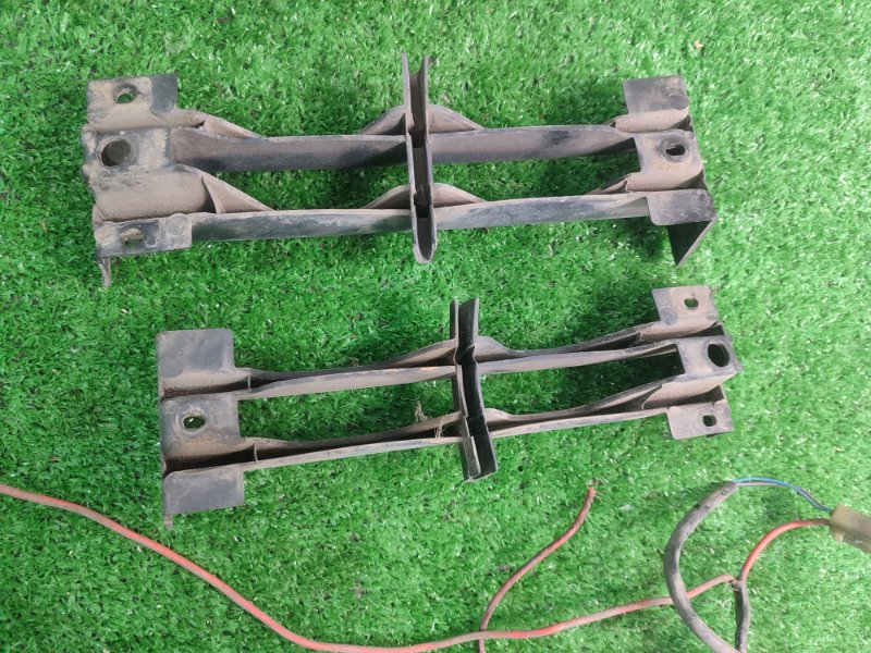 Фара противотуманная Toyota Carina 1989 st170