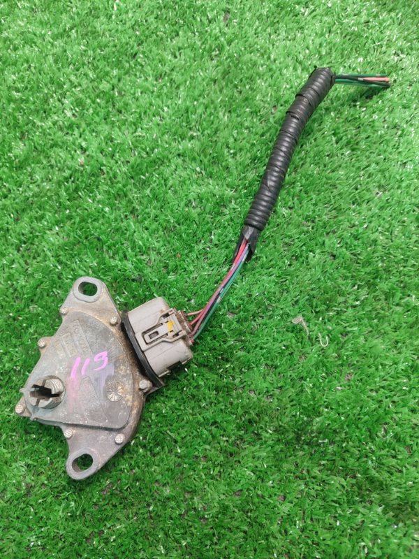 Датчик положения селектора АКПП Toyota Verso 2009 ZGR21L-GRXEPW