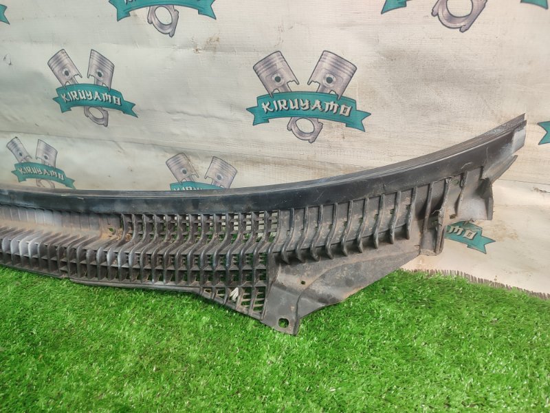 Решетка, жабо под дворники Toyota Carina 1989 st170