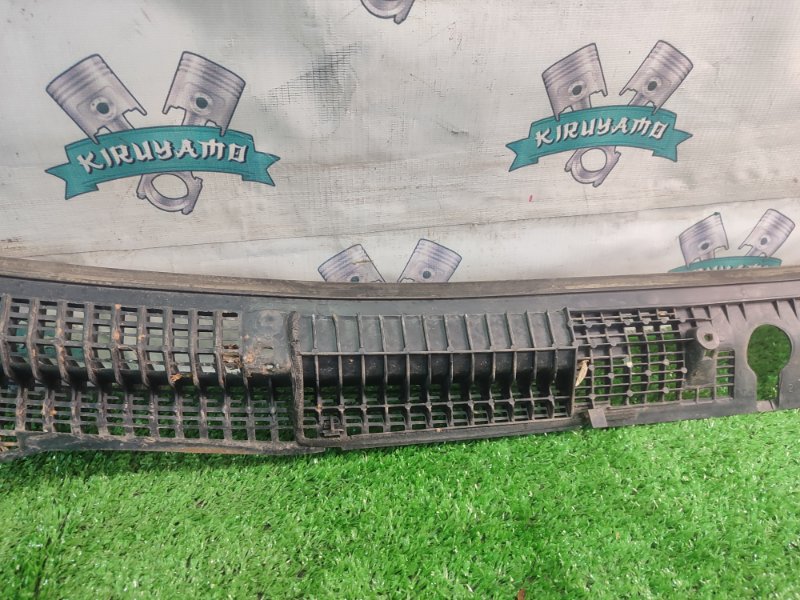 Решетка, жабо под дворники Toyota Carina 1989 st170