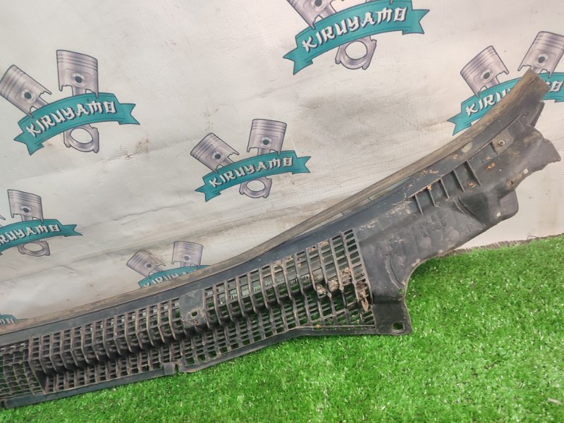 Решетка, жабо под дворники Toyota Carina 1989 st170