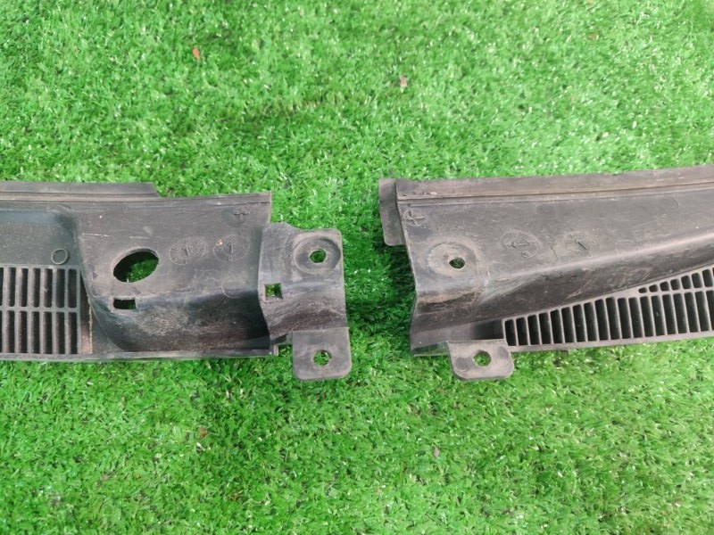 Решетка, жабо под дворники лада калина 2007 11193