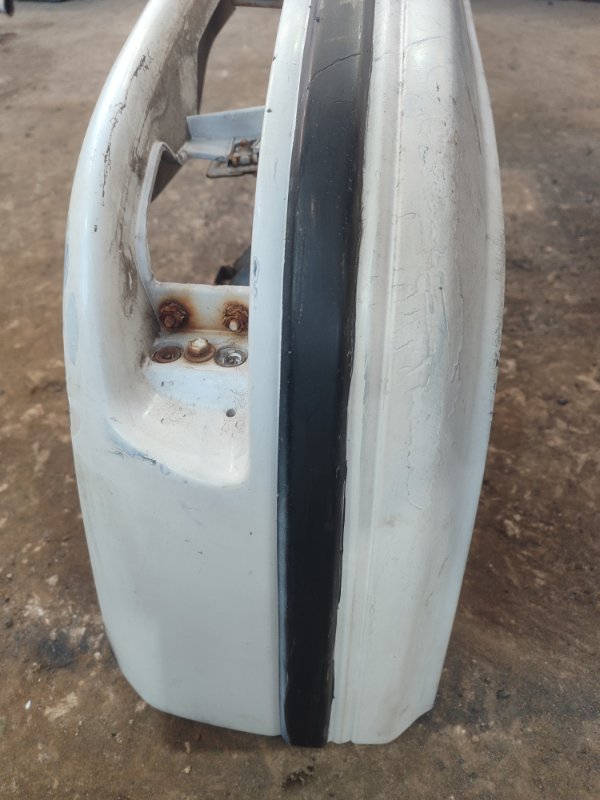 Бампер Toyota Carina 1989 st170