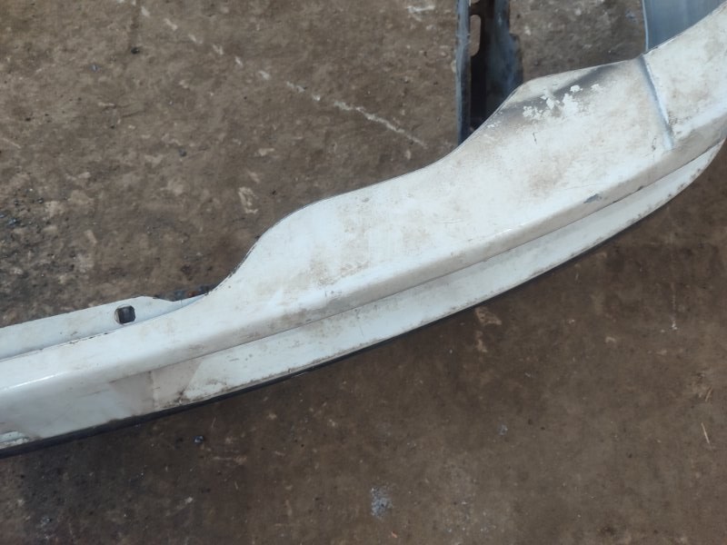 Бампер Toyota Carina 1989 st170