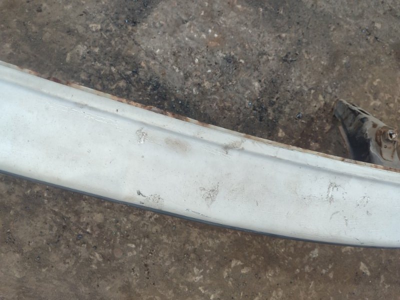 Бампер Toyota Carina 1989 st170