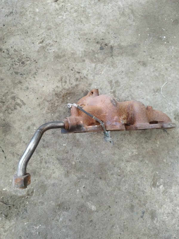 Выпускной коллектор Nissan Bluebird 1998 U14