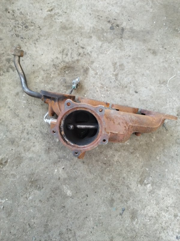 Выпускной коллектор Nissan Bluebird 1998 U14