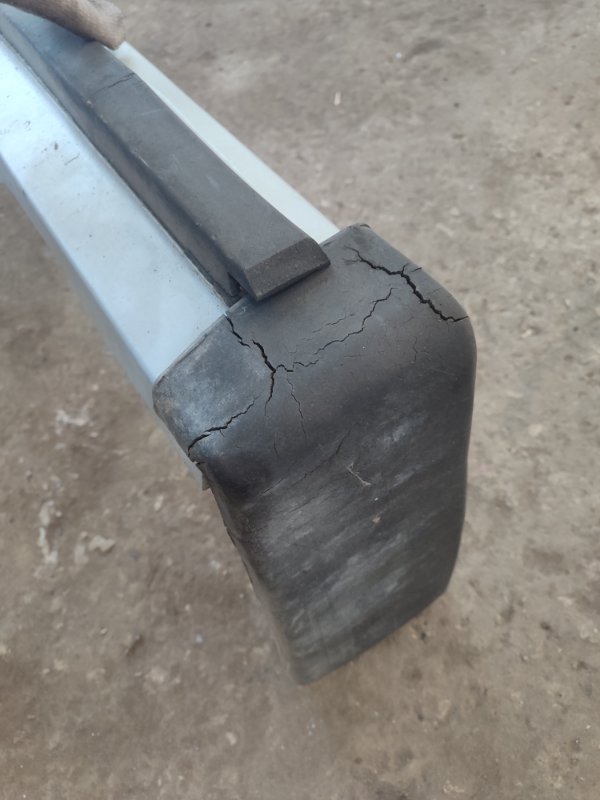 Бампер лада 2105 21053