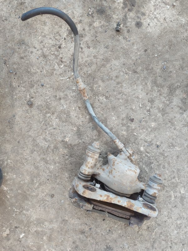 Суппорт тормозной Toyota Carina 1989 st170