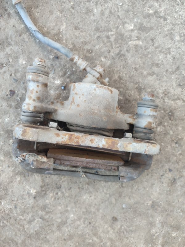 Суппорт тормозной Toyota Carina 1989 st170