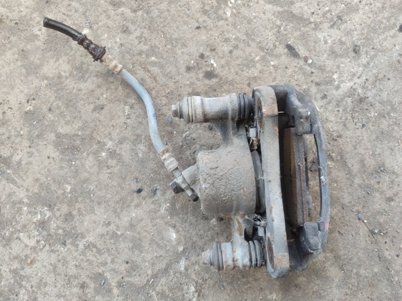 Суппорт тормозной Toyota Carina 1989 st170