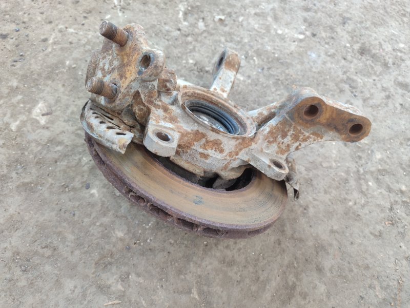 Кулак поворотный Toyota Carina 1989 st170