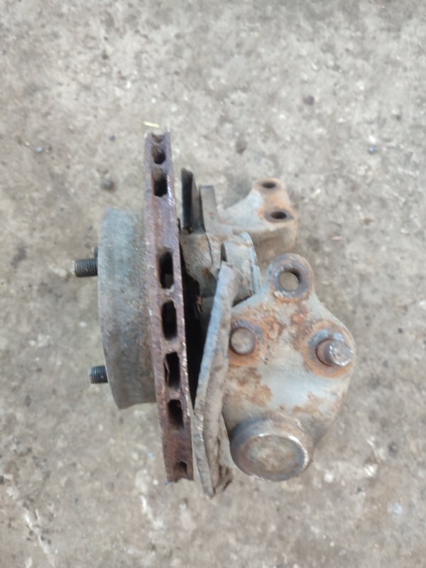 Кулак поворотный Toyota Carina 1989 st170