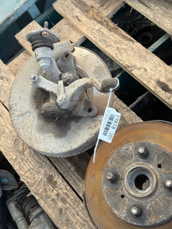 Кулак поворотный лада 2107 1992 2107