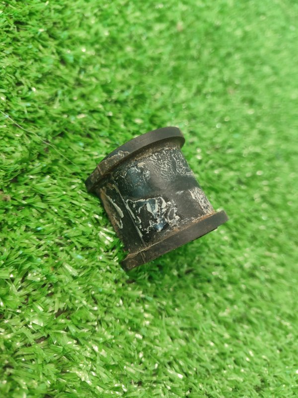 Втулка стабилизатора Toyota Carina 1989 st170