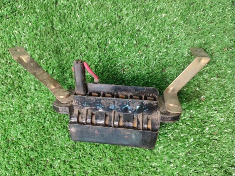 Блок предохранителей лада 2105 седан