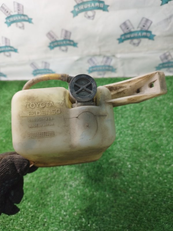 Бачок стеклоомывателя Toyota Carina 1989 st170