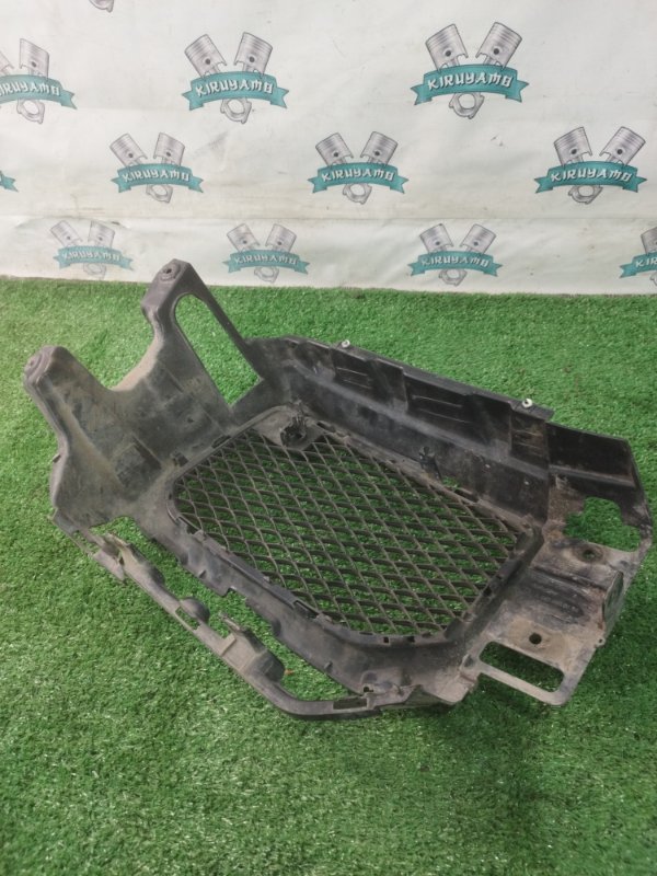 Решетка в бампер Mercedes-Benz G-Class 2013 W463