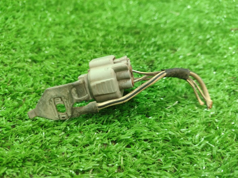 Клемма аккумулятора Toyota Verso 2009 ZGR21L-GRXEPW