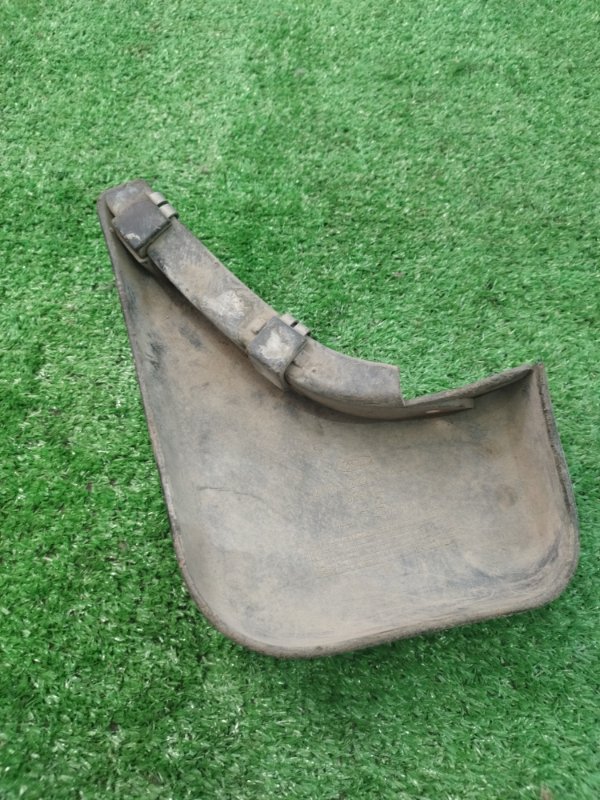 Брызговик Ford Fusion 2006