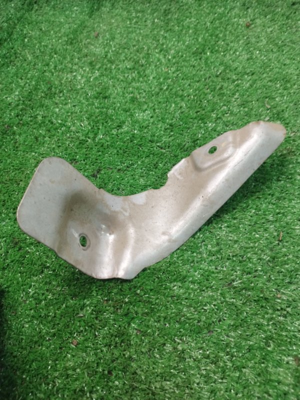 Кожух выпускного коллектора Toyota Camry ACV30