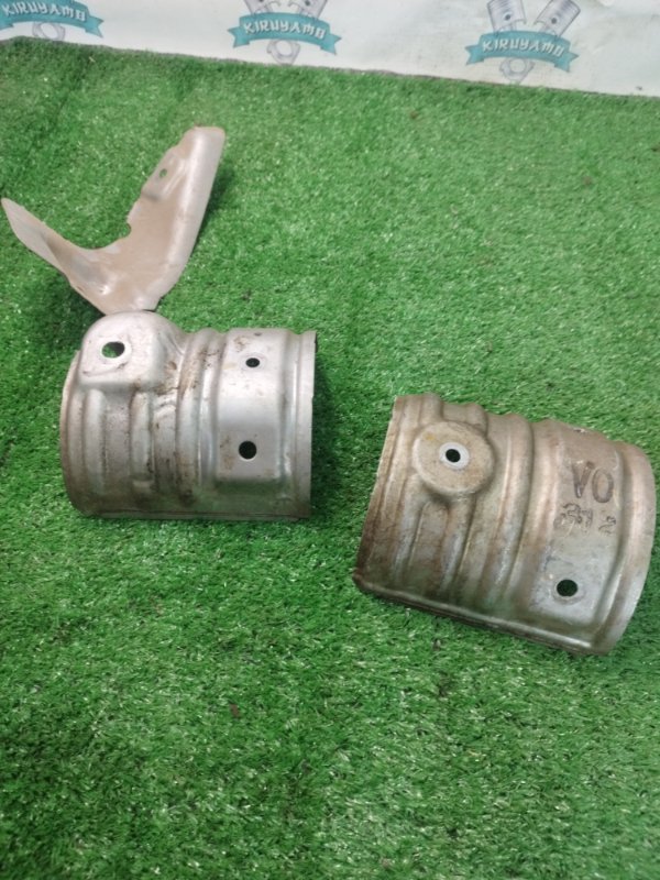 Кожух выпускного коллектора Toyota Camry ACV30