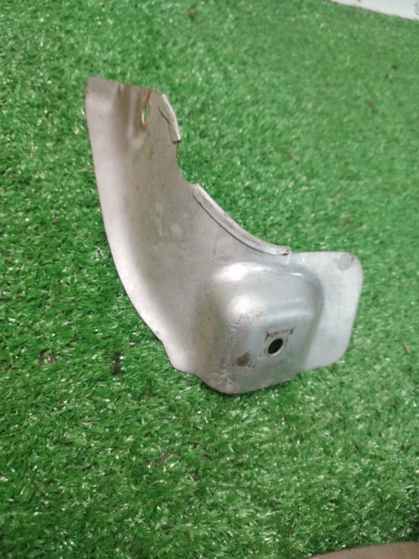 Кожух выпускного коллектора Toyota Camry ACV30