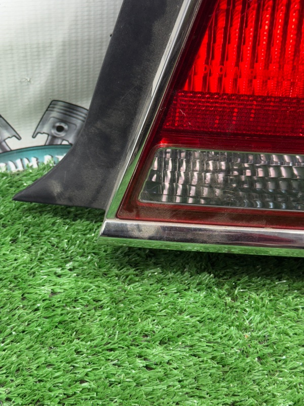 Стоп-сигнал Toyota Crown Majesta jzs177