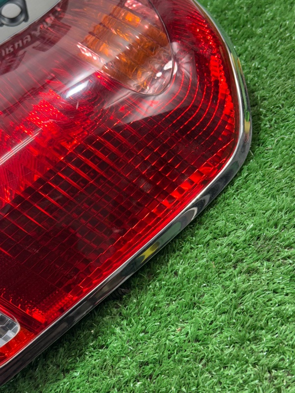 Стоп-сигнал Toyota Crown Majesta jzs177