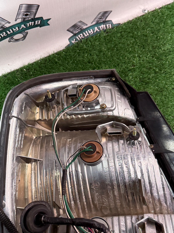 Стоп-сигнал Toyota Crown Majesta jzs177