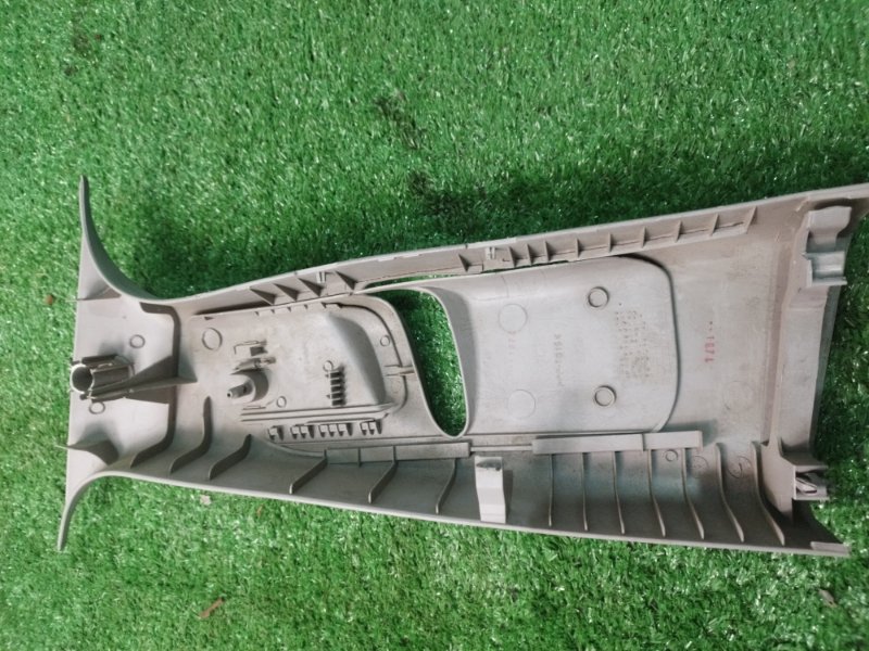 Накладка на стойку кузова Ford Fusion 2006