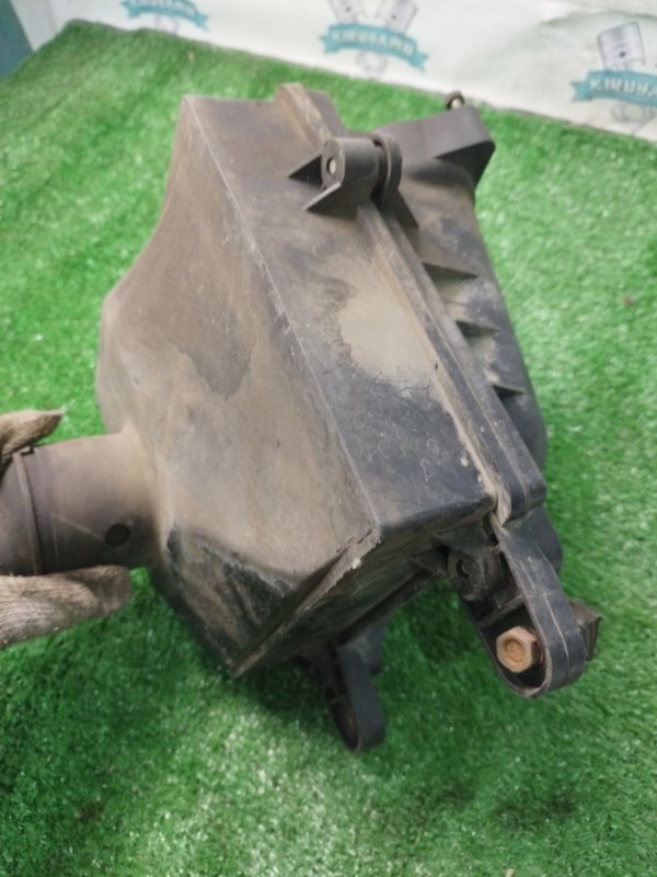 Корпус воздушного фильтра лада 210740 2008 СЕДАН