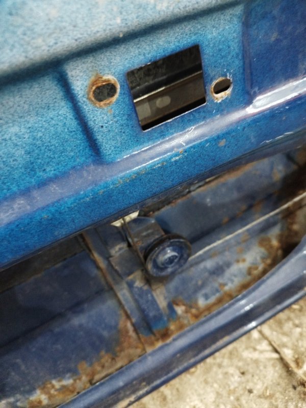 Дверь боковая лада 210740 2008 СЕДАН