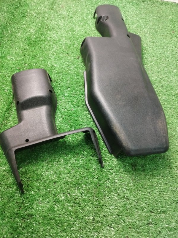 Кожух рулевой колонки лада 210740 2008 СЕДАН