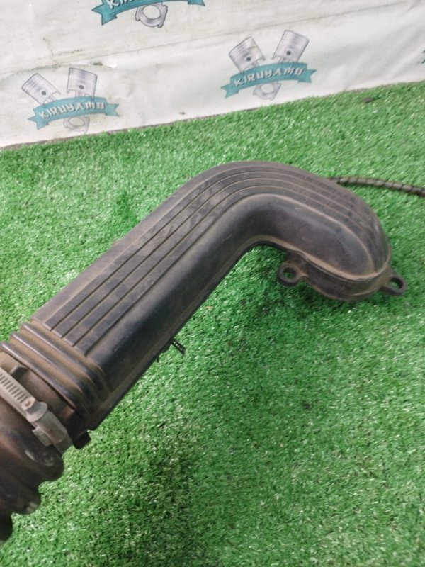 Корпус воздушного фильтра Toyota Carina 1989 st170