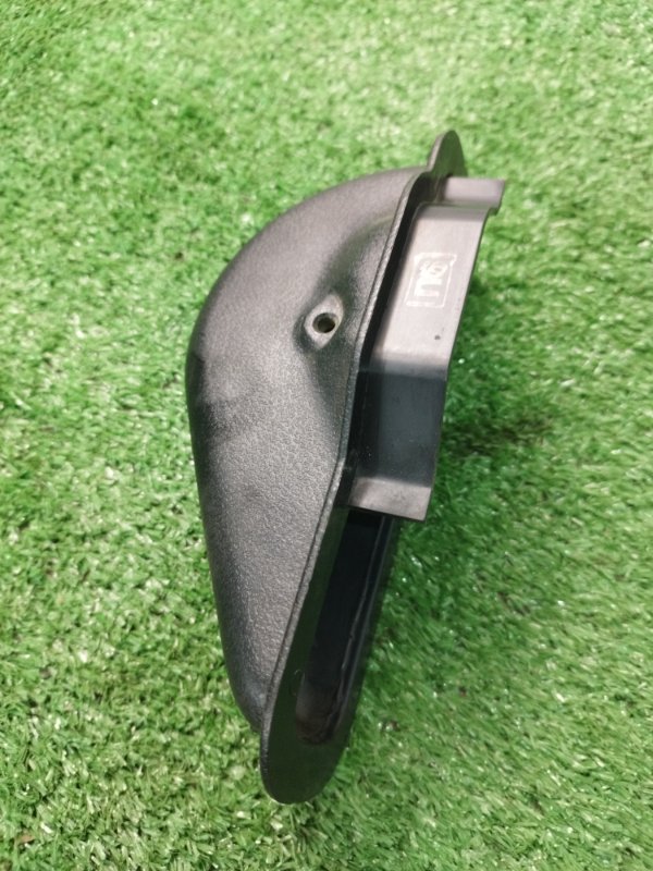 Кожух рычага стояночного тормоза лада 210740 2008 СЕДАН