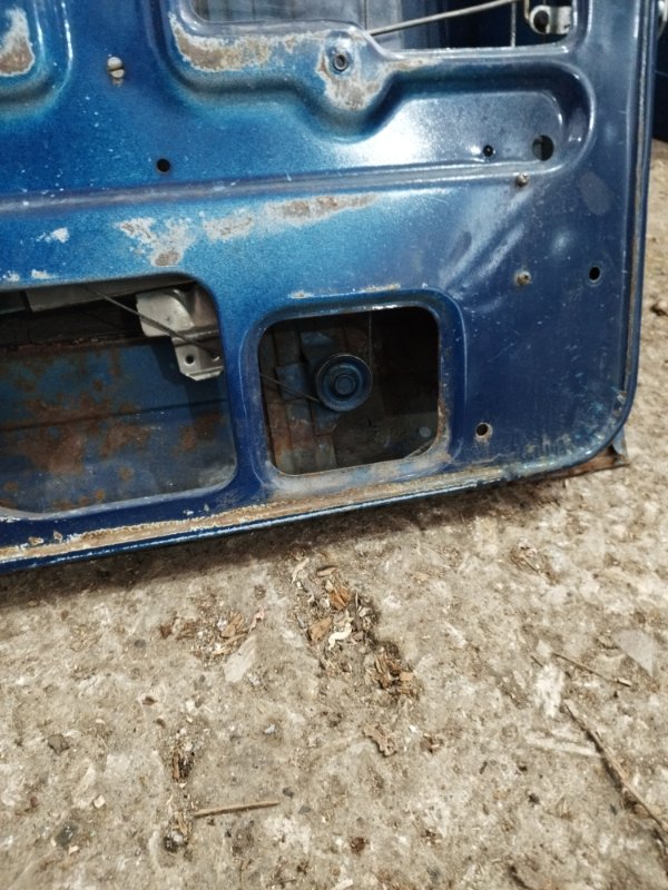 Дверь боковая лада 210740 2008 СЕДАН