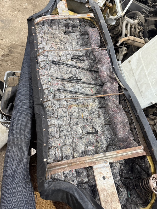 Сиденья комплект лада 210740 2008 СЕДАН