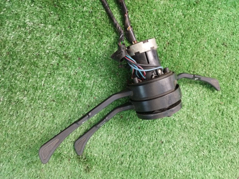 Блок подрулевых переключателей лада 210740 2008 СЕДАН