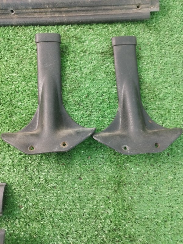 Накладка на стойку кузова лада 210740 2008 СЕДАН