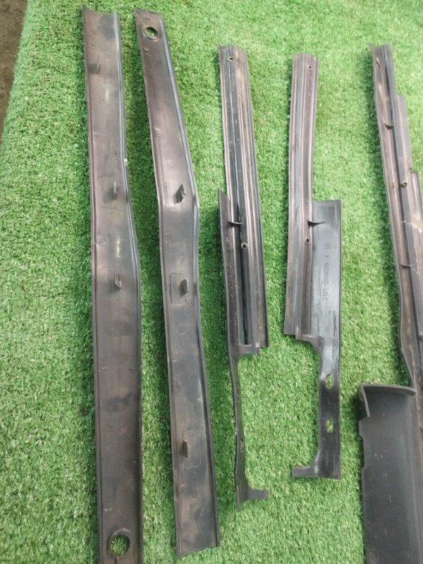 Накладка на стойку кузова лада 210740 2008 СЕДАН