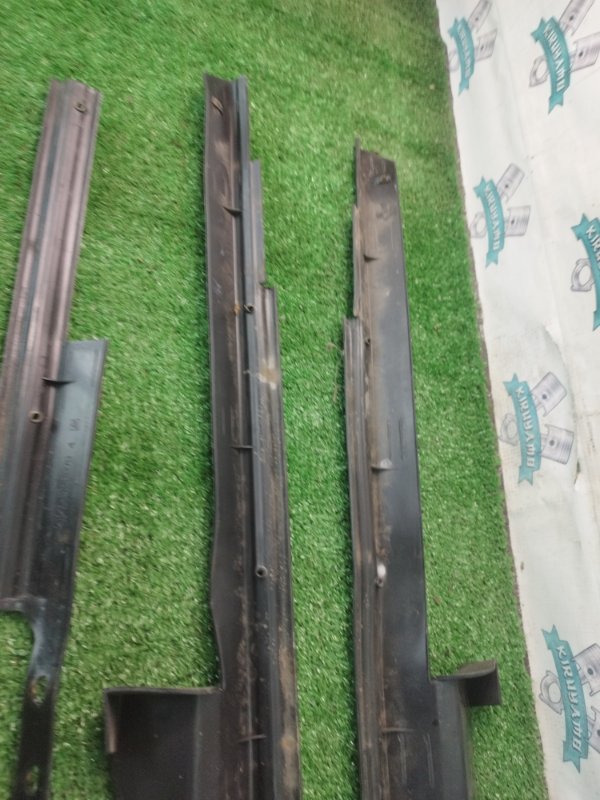 Накладка на стойку кузова лада 210740 2008 СЕДАН